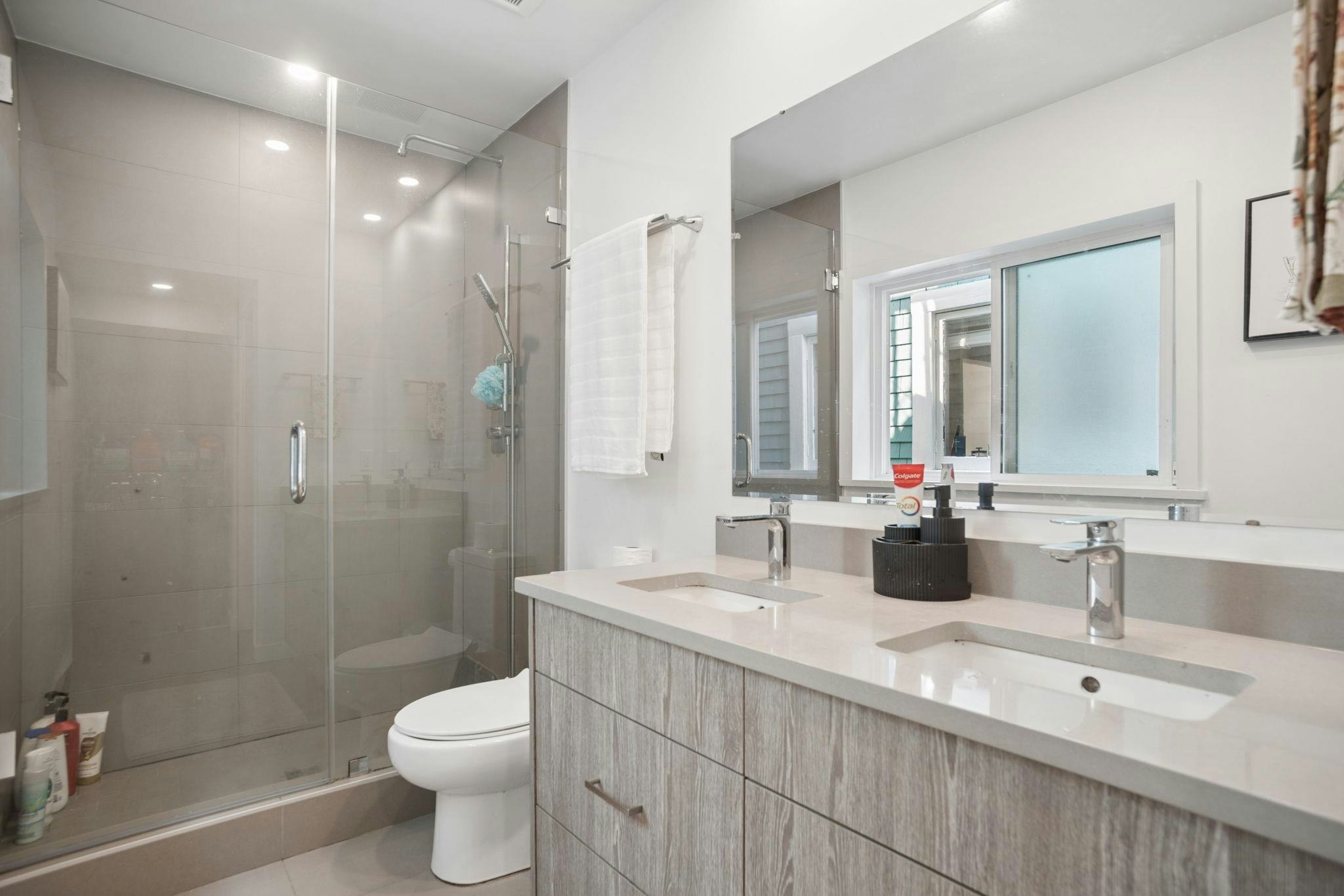 2890 W 8th Avenue, Vancouver, BC, V6K 2B9 - 24