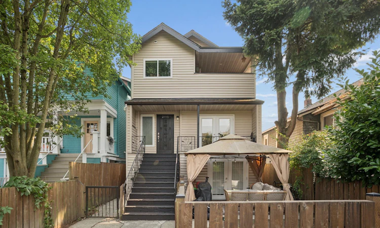 2890 W 8th Avenue