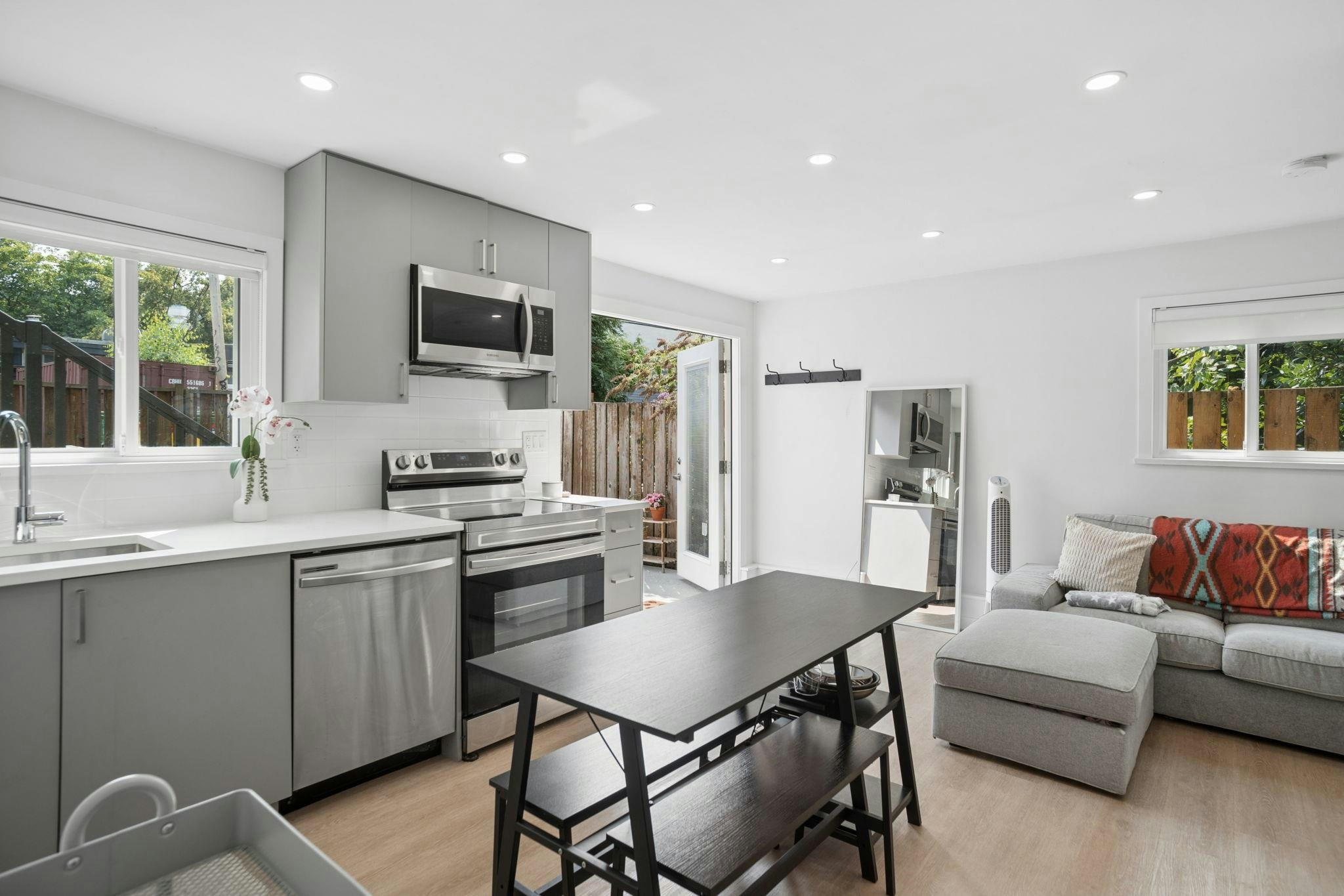 2890 W 8th Avenue, Vancouver, BC, V6K 2B9 - 29
