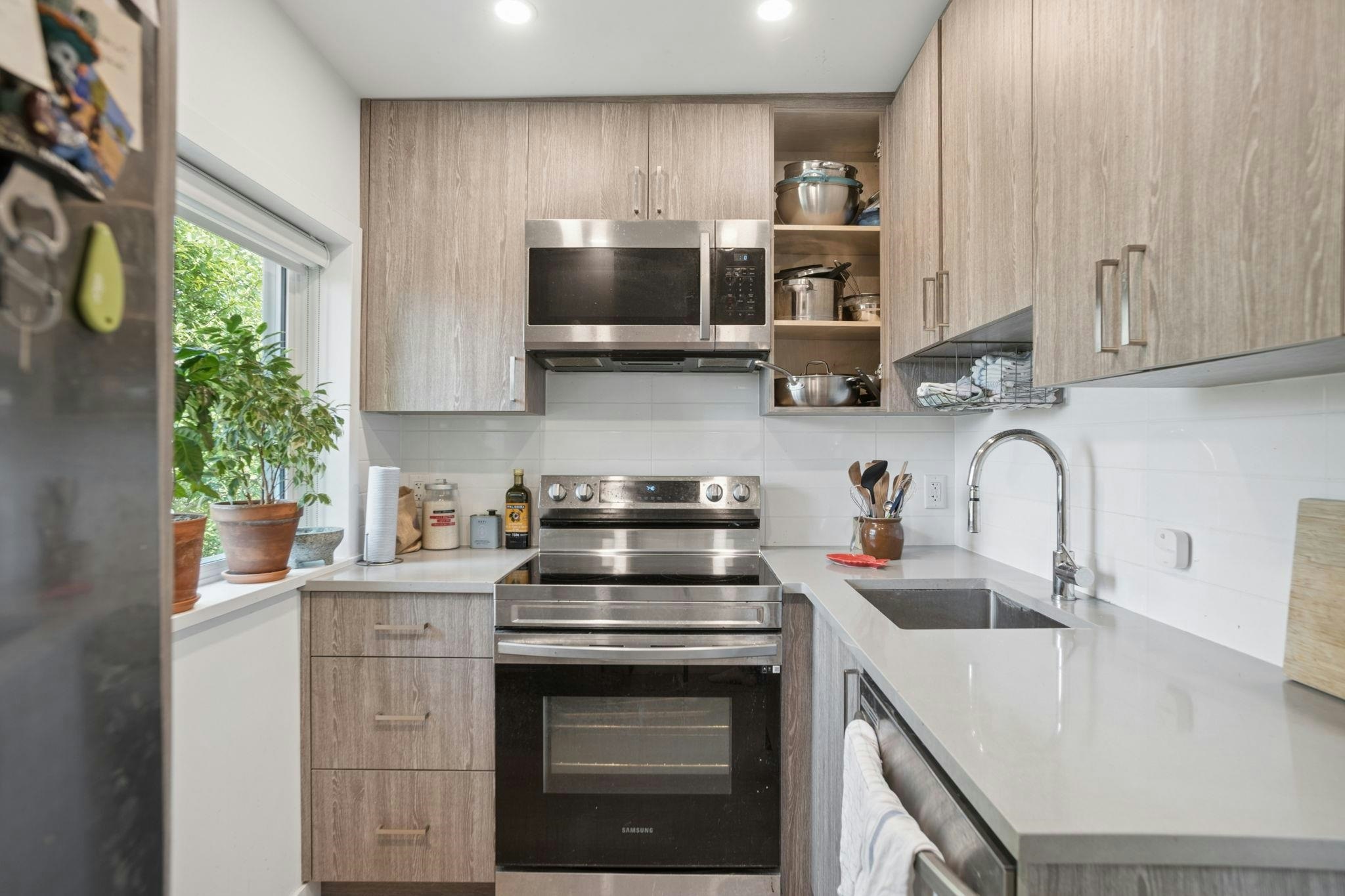 2890 W 8th Avenue, Vancouver, BC, V6K 2B9 - 7