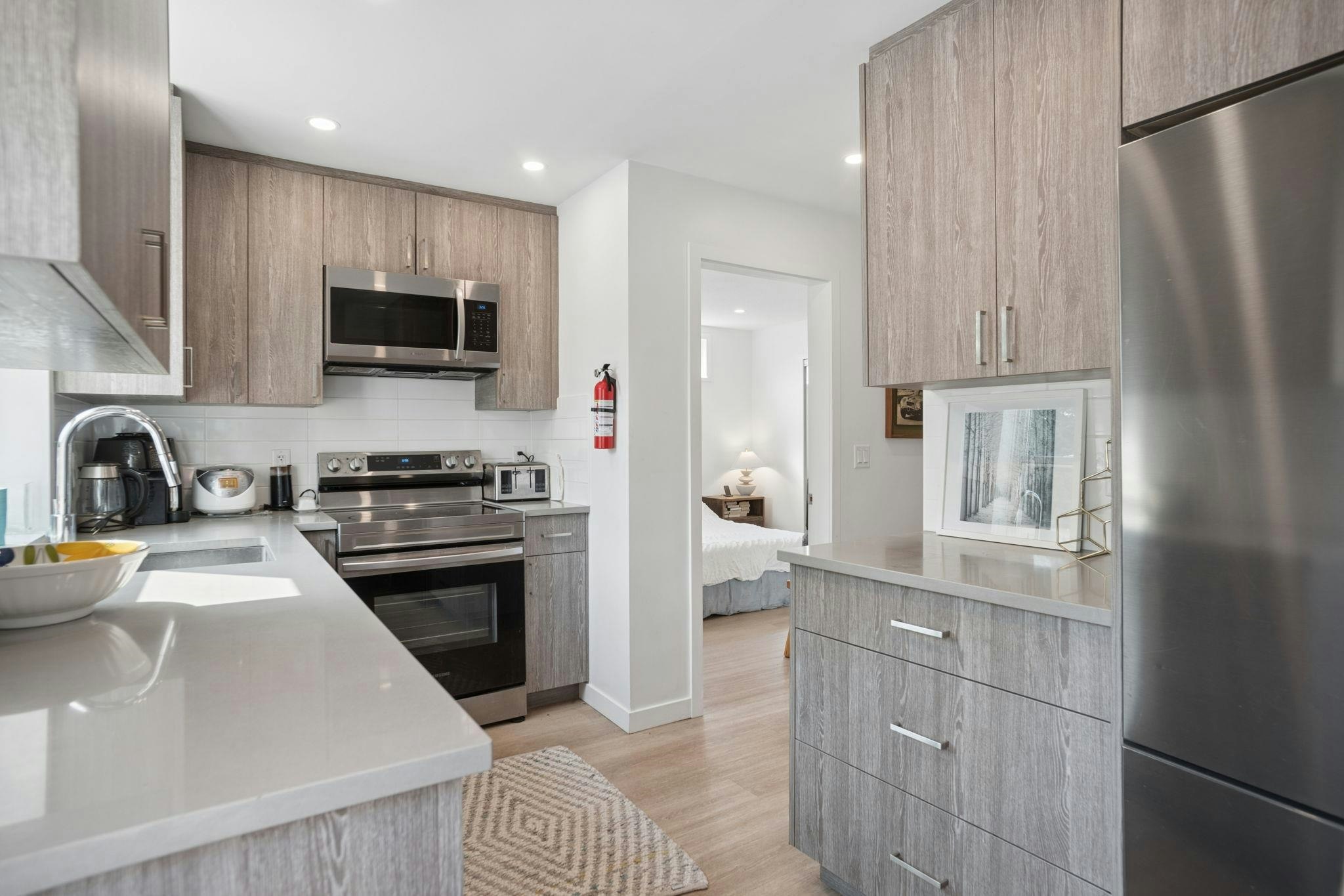 2890 W 8th Avenue, Vancouver, BC, V6K 2B9 - 22