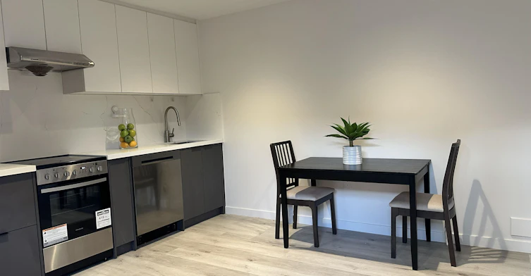 38xx W 36th Avenue, Vancouver, BC, V6N 2S6 - 2