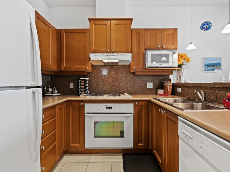 330-5790 East Boulevard, Vancouver, BC, V6M 4M4 - 7