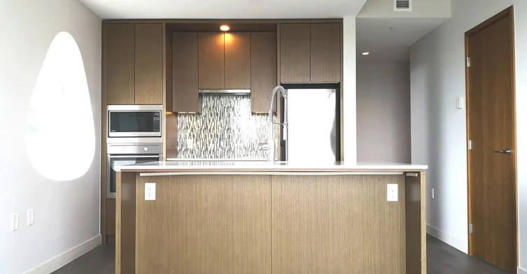 3205-13495 Central Avenue, Surrey, BC, V3T 0K2 - 7