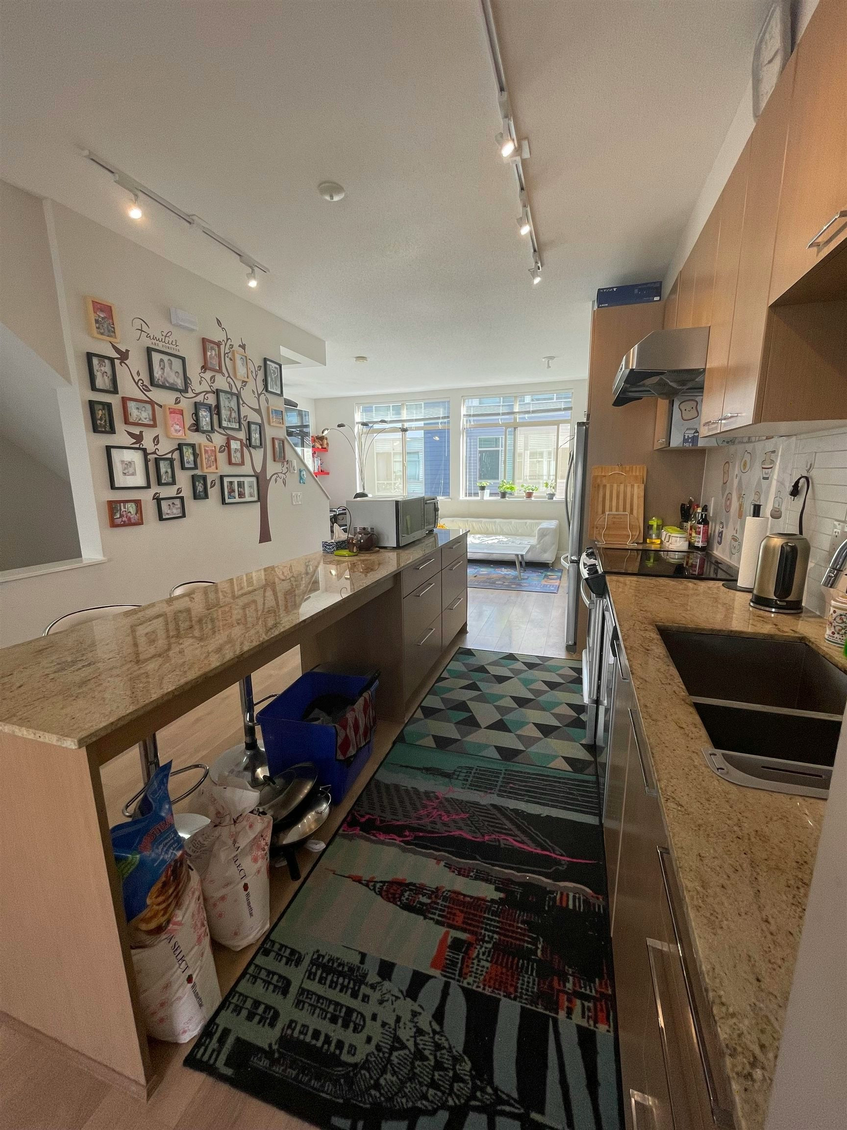8473 163 Street, Surrey, BC, V4N 6M7 - 2