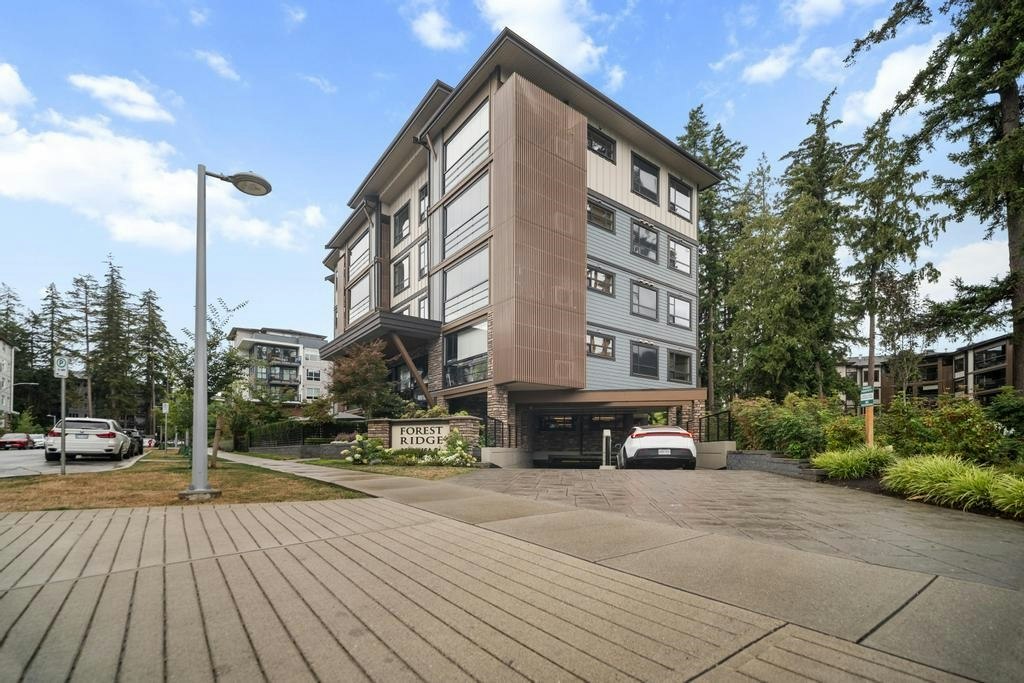 306-3535 146a Street, Surrey, BC, V4P 0H2