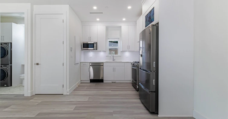 2836 E 16 Avenue, Vancouver, BC, V5M 2M1 - 13