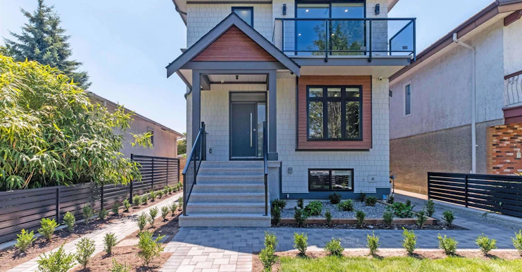 2836 E 16 Avenue, Vancouver, BC, V5M 2M1