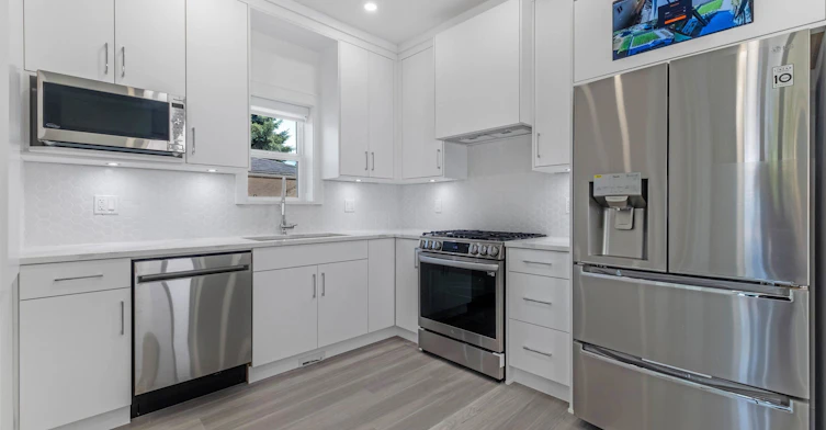 2836 E 16 Avenue, Vancouver, BC, V5M 2M1 - 12