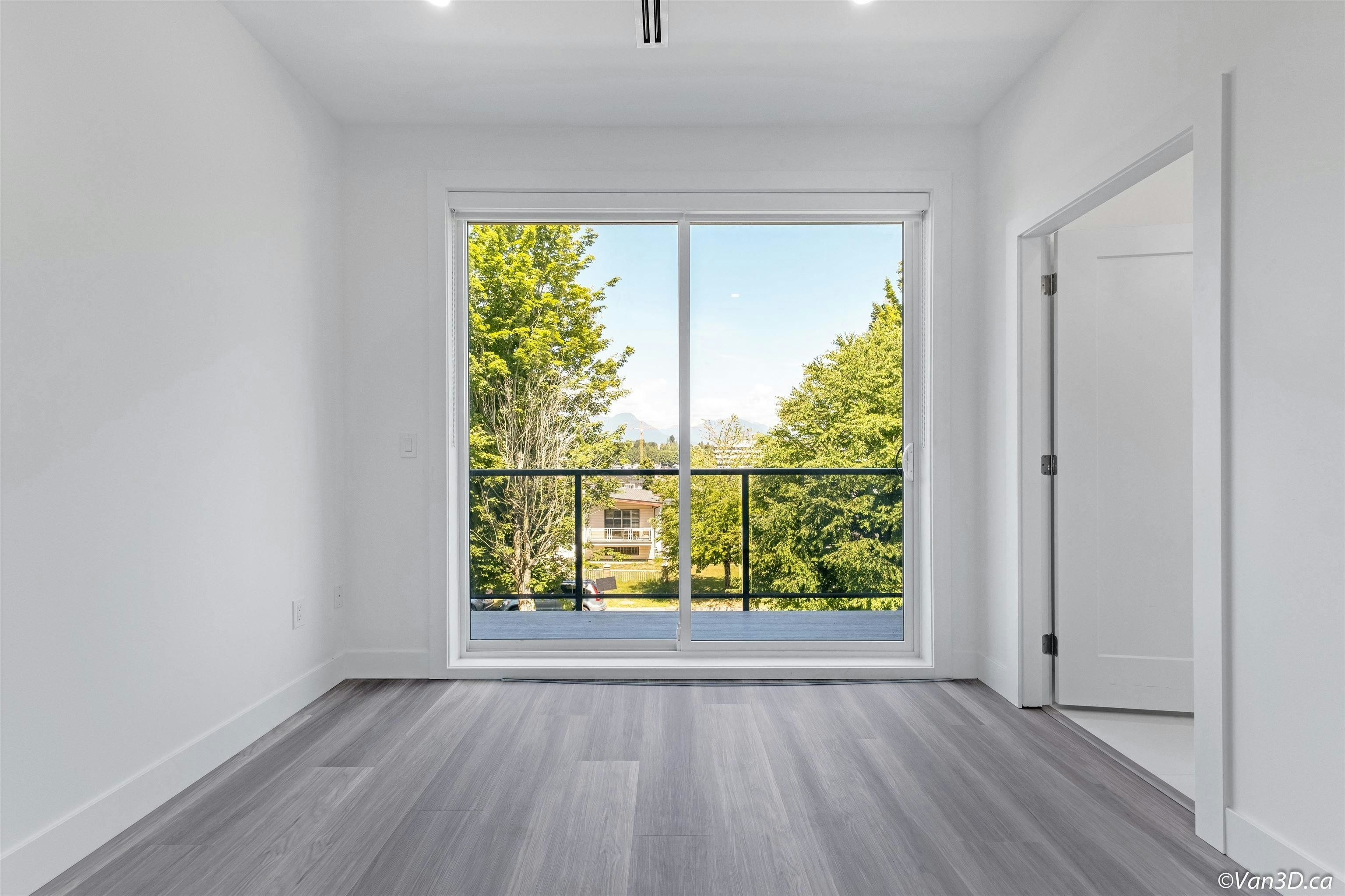 2836 E 16 Avenue, Vancouver, BC, V5M 2M1 - 17