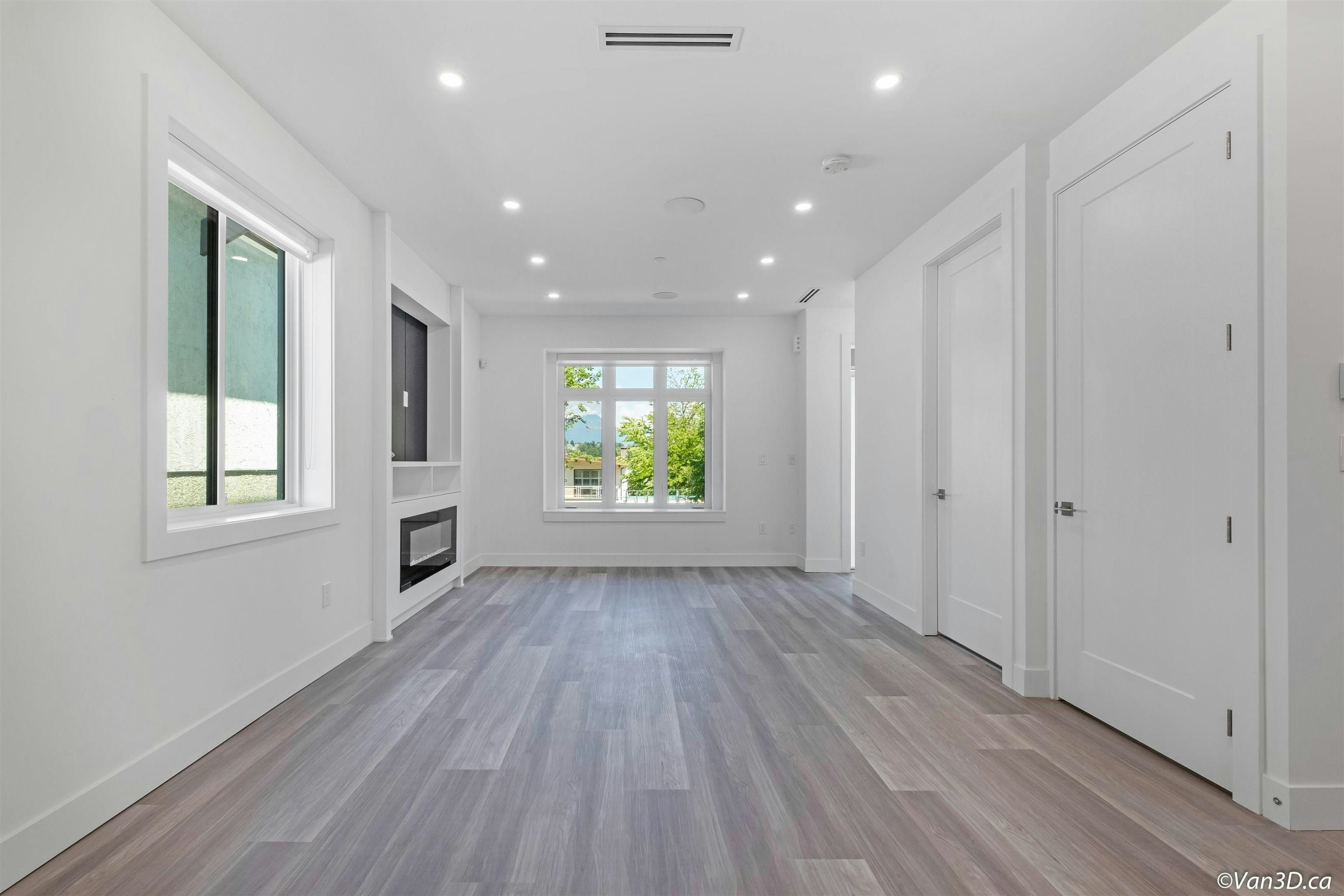 2836 E 16 Avenue, Vancouver, BC, V5M 2M1 - 8