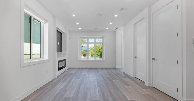 2836 E 16 Avenue, Vancouver, BC, V5M 2M1 - 8