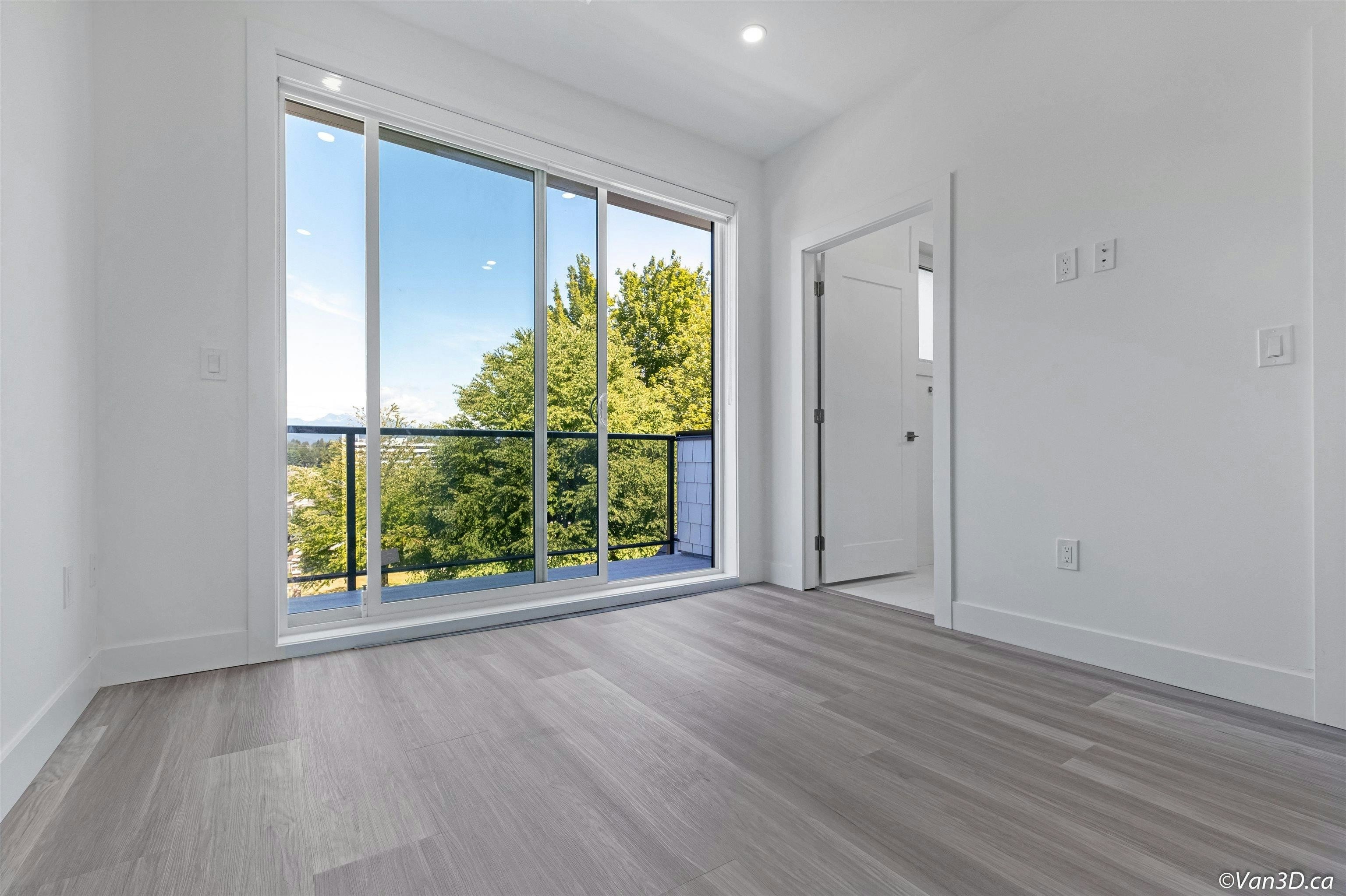 2836 E 16 Avenue, Vancouver, BC, V5M 2M1 - 19