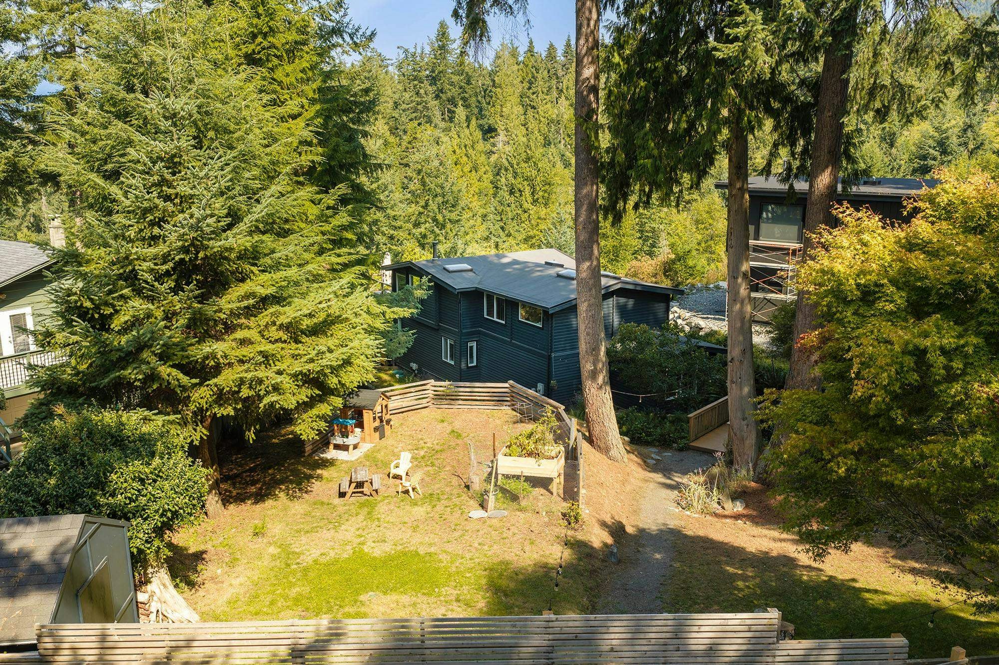 1608 Whitesails Drive, Bowen Island, BC, V0N 1G2 - 30