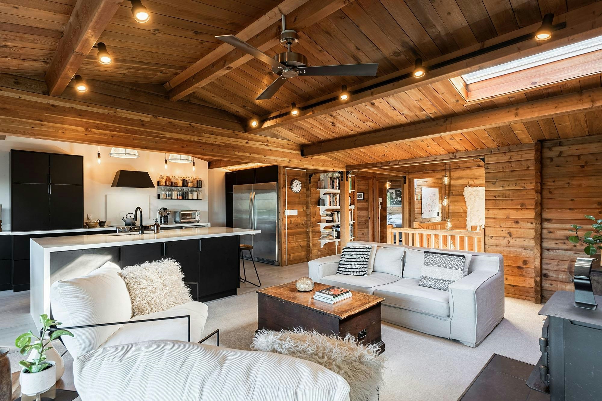 1608 Whitesails Drive, Bowen Island, BC, V0N 1G2 - 11