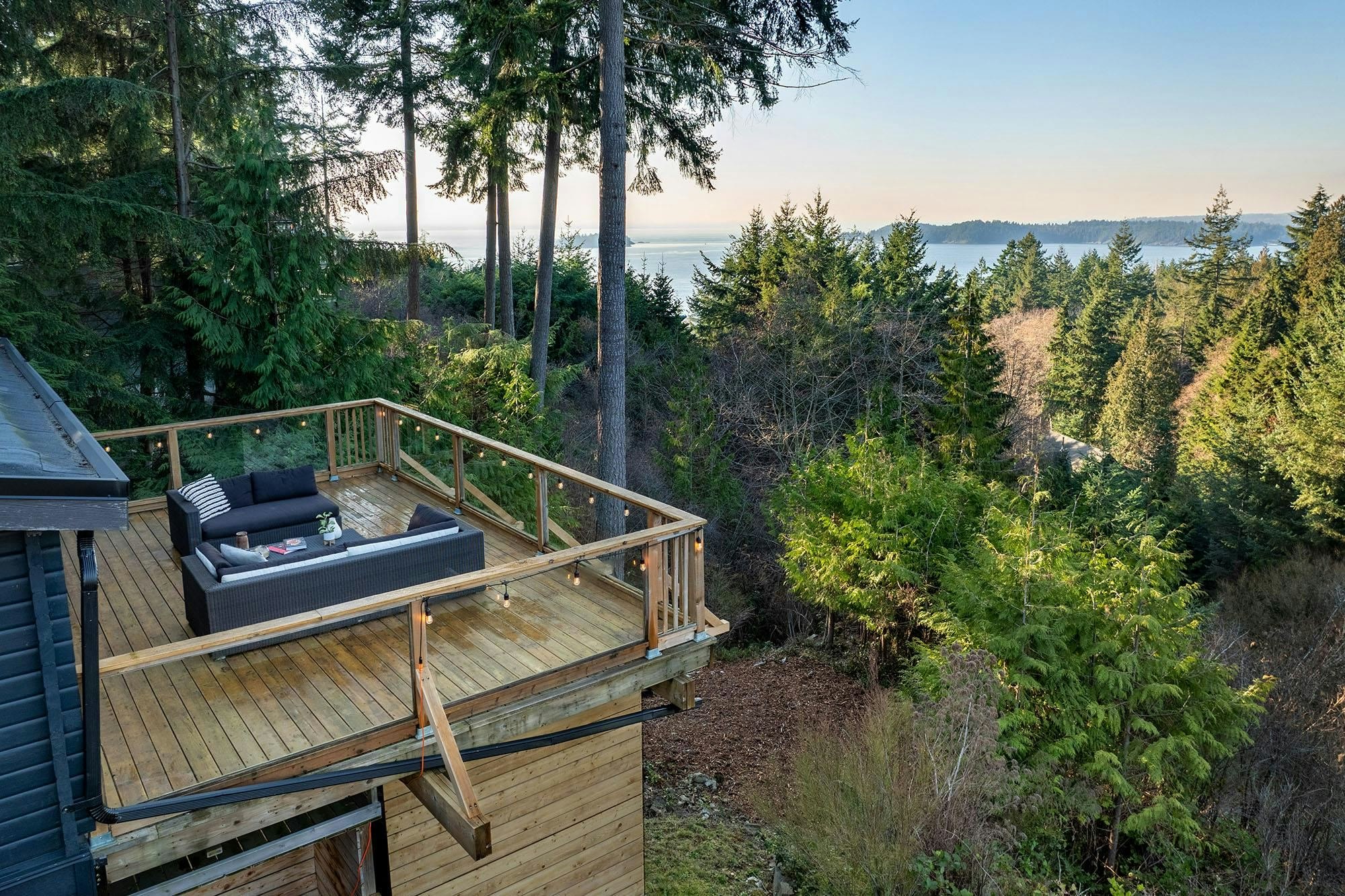 1608 Whitesails Drive, Bowen Island, BC, V0N 1G2 - 4