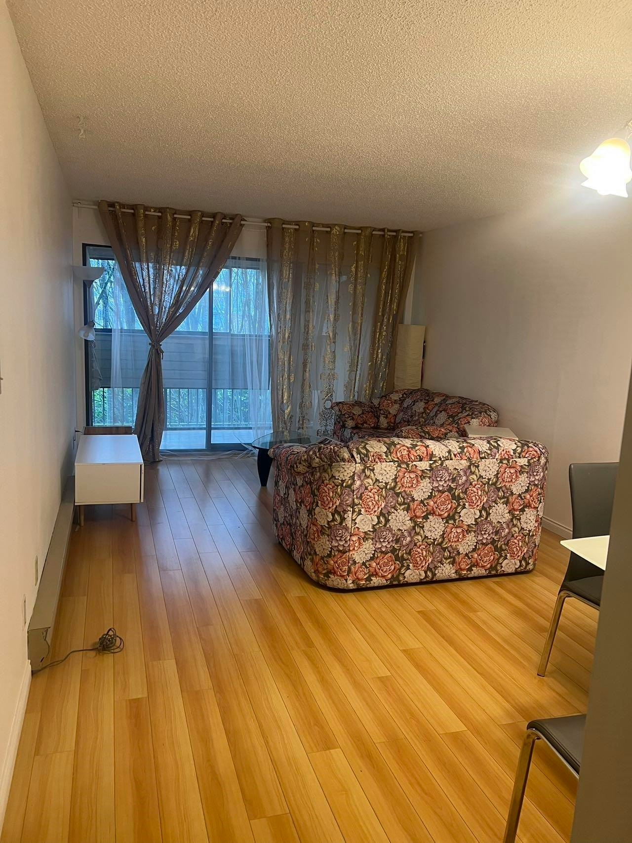 8291 Park Road, Richmond, BC, V6Y 1T3 - 2