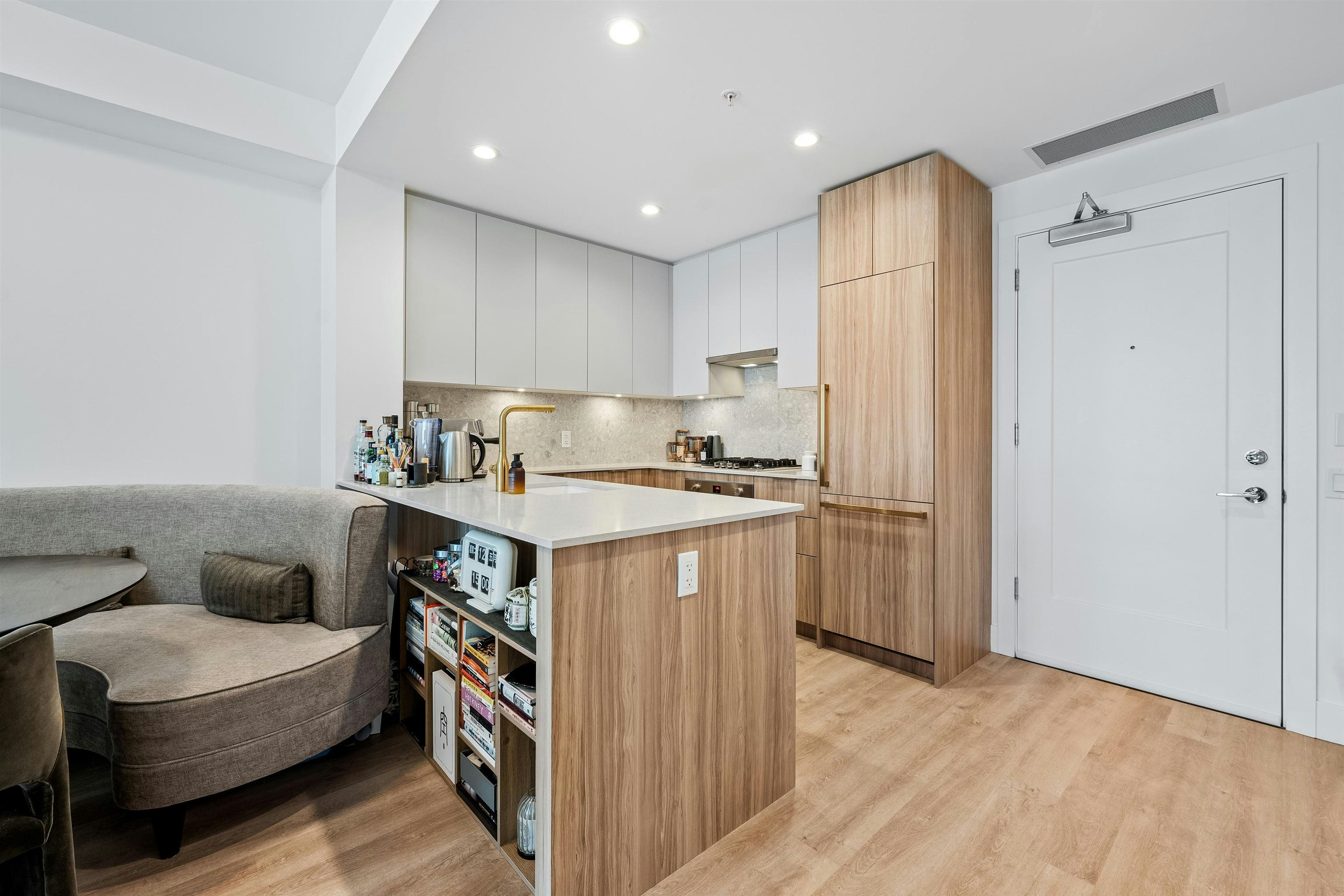505-2385 Emery Court, North Vancouver, BC, V7J 0G1 - 4