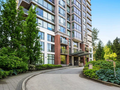 1707-301 Capilano Road - 2