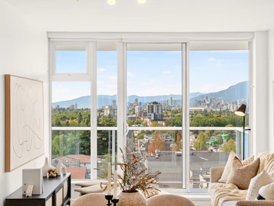 1105-4638 Gladstone Street - 5