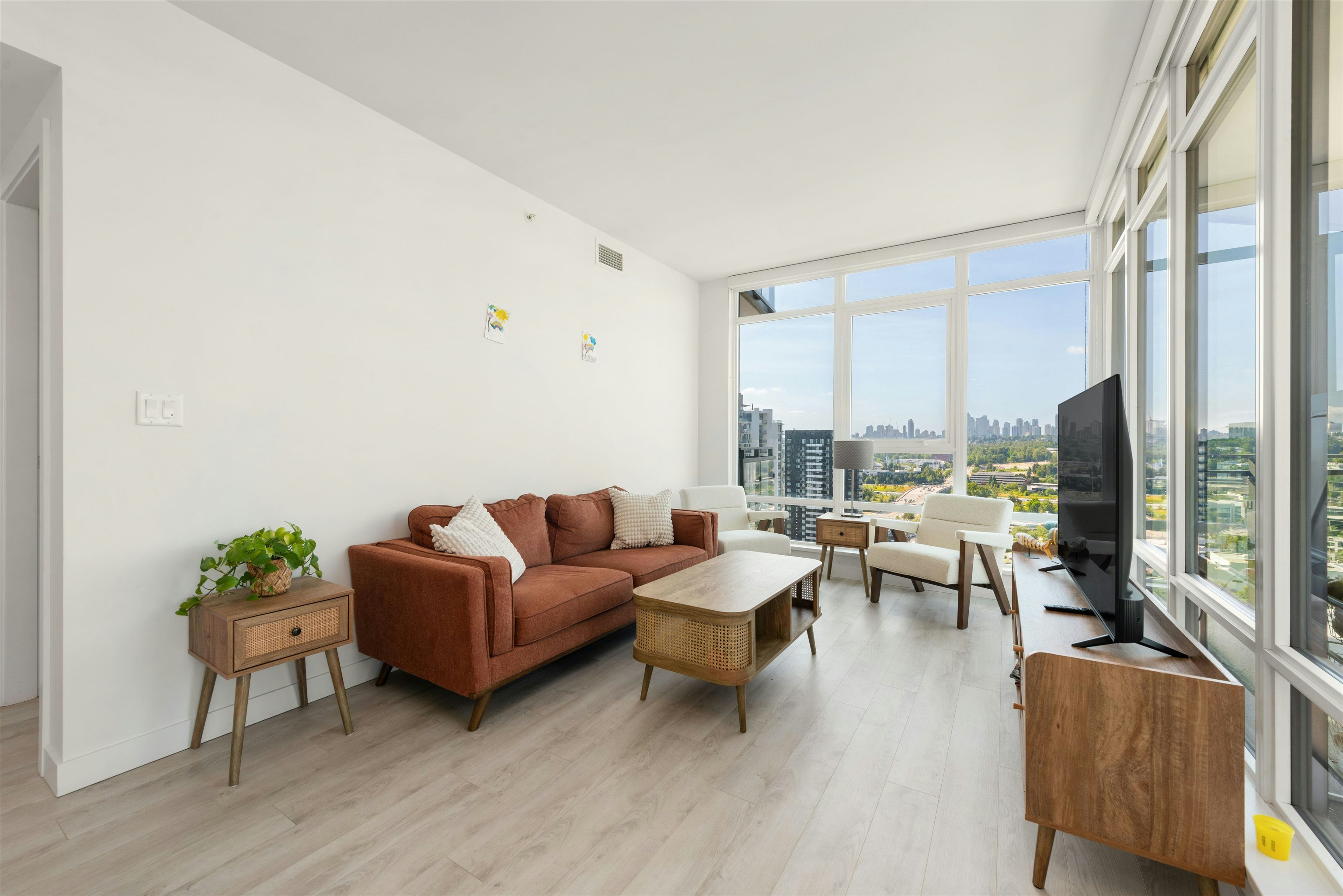 1808-2085 Skyline Crescent - 5