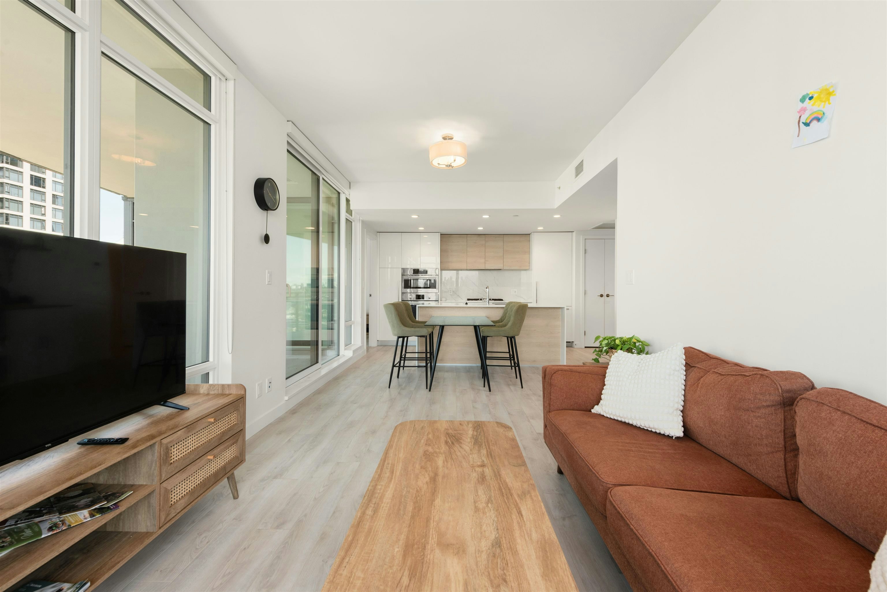 1808-2085 Skyline Crescent - 4