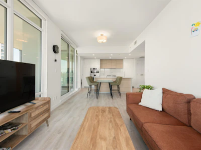 1808-2085 Skyline Crescent - 4