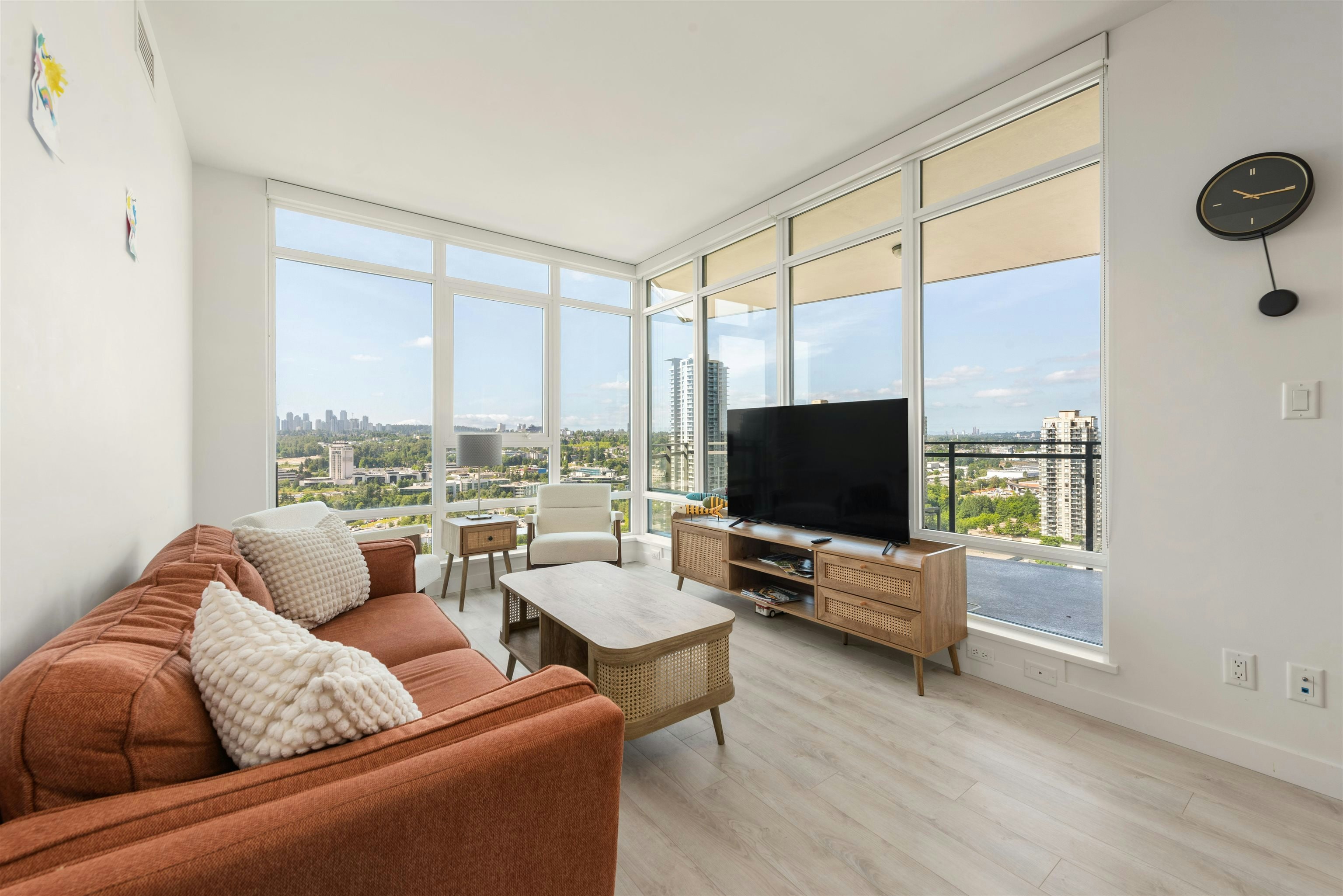 1808-2085 Skyline Crescent - 3