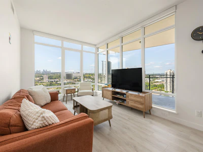 1808-2085 Skyline Crescent - 3
