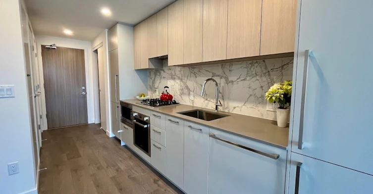 2008-6468 Willingdon Avenue, Burnaby, BC, V5H 0L3 - 3