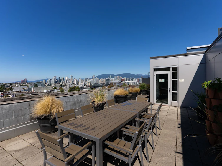 409-2511 Quebec Street, Vancouver, BC, V5T 0B6 - 2