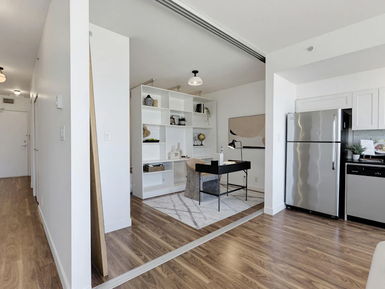 409-2511 Quebec Street, Vancouver, BC, V5T 0B6 - 9