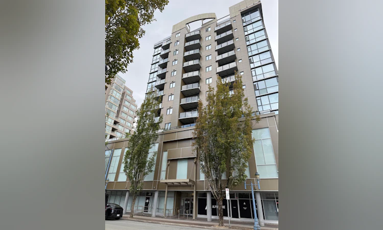 703-6133 Buswell Street