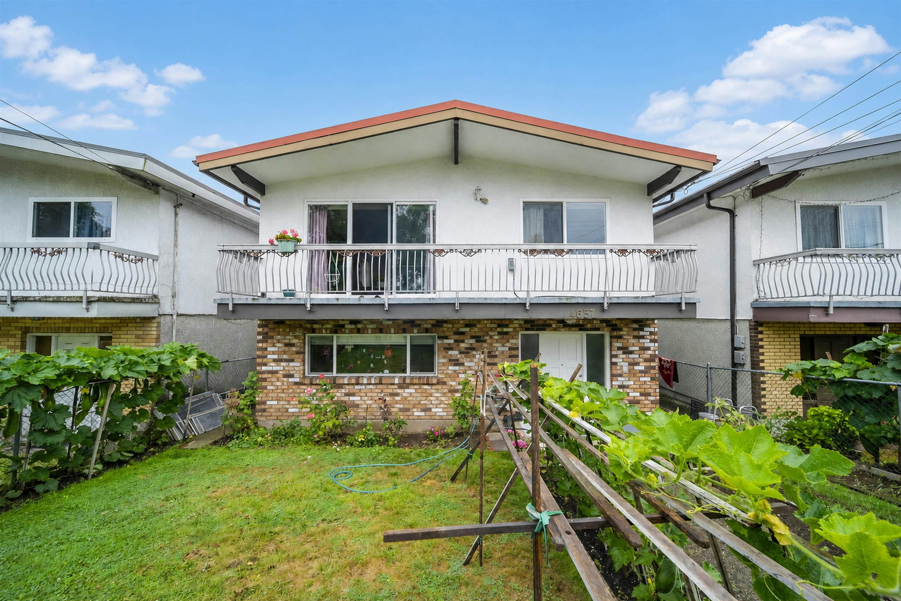 4657 Slocan Street, Vancouver, BC, V5R 1Z8