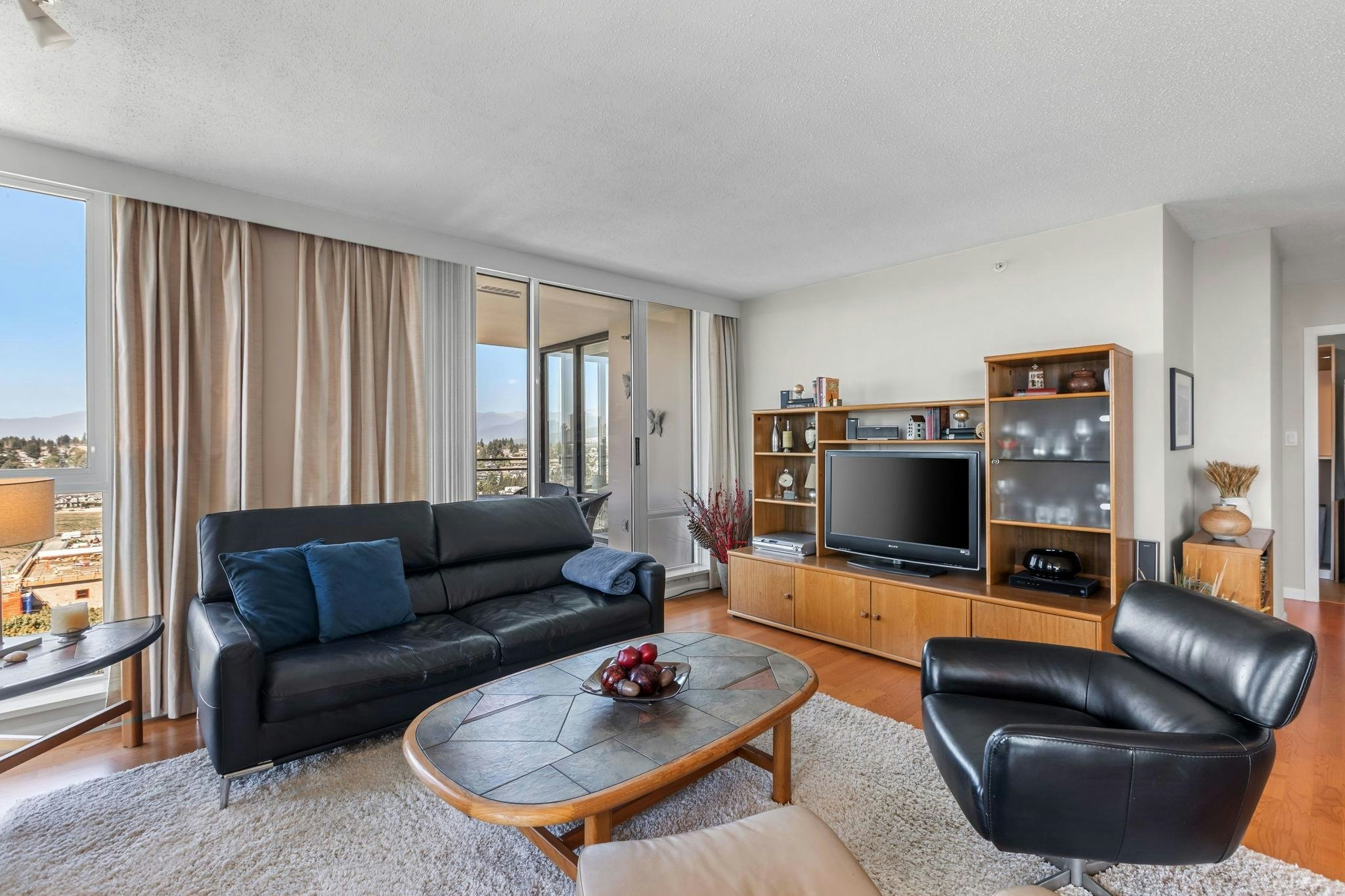 1602-720 Hamilton Street, New Westminster, BC, V3M 7A6 - 7