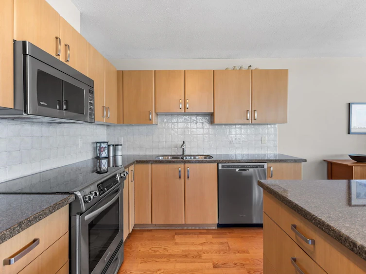 1602-720 Hamilton Street, New Westminster, BC, V3M 7A6 - 11