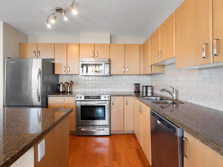 1602-720 Hamilton Street, New Westminster, BC, V3M 7A6 - 12