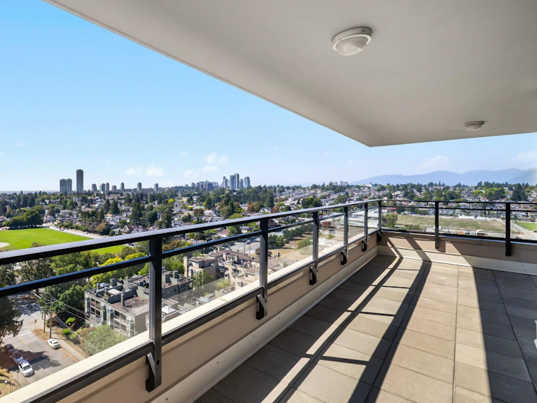 1602-720 Hamilton Street, New Westminster, BC, V3M 7A6 - 2