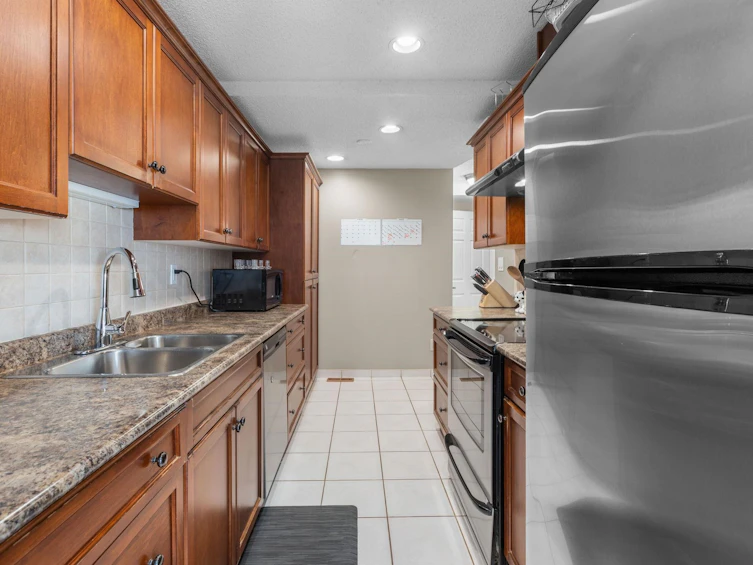 9010 Centaurus Circle, Burnaby, BC, V3J 1C2 - 17