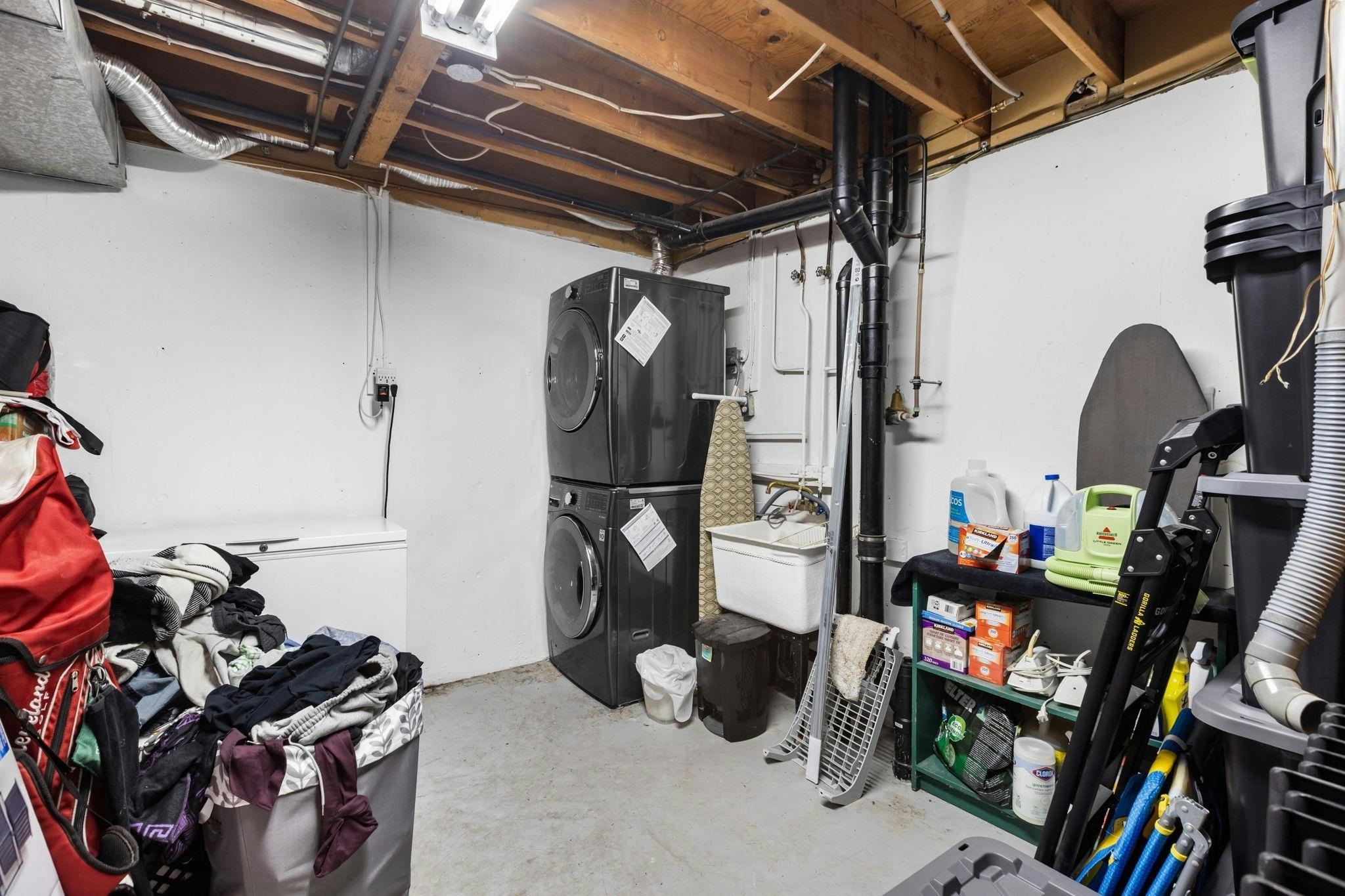 9010 Centaurus Circle, Burnaby, BC, V3J 1C2 - 36