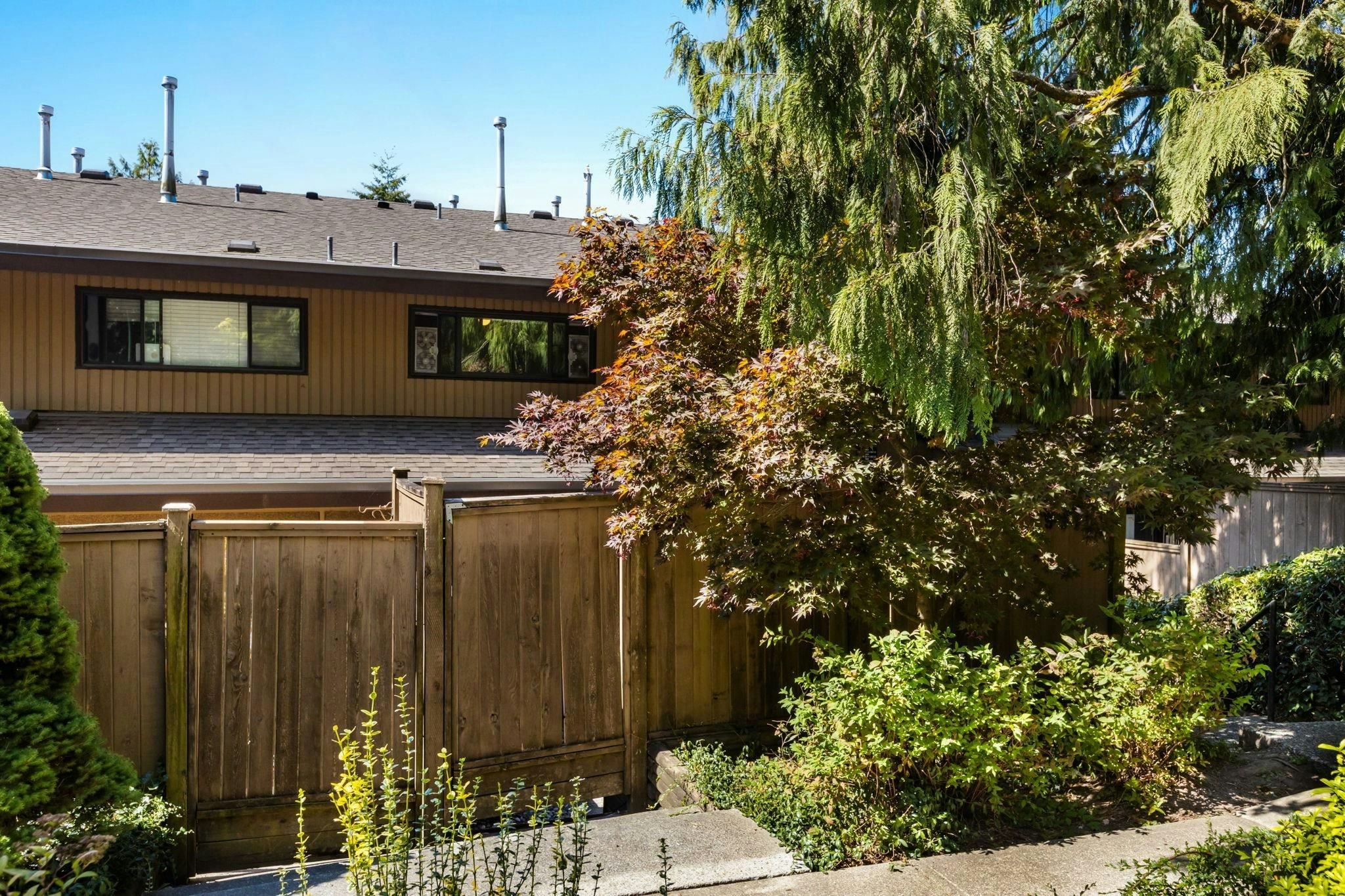 9010 Centaurus Circle, Burnaby, BC, V3J 1C2 - 39