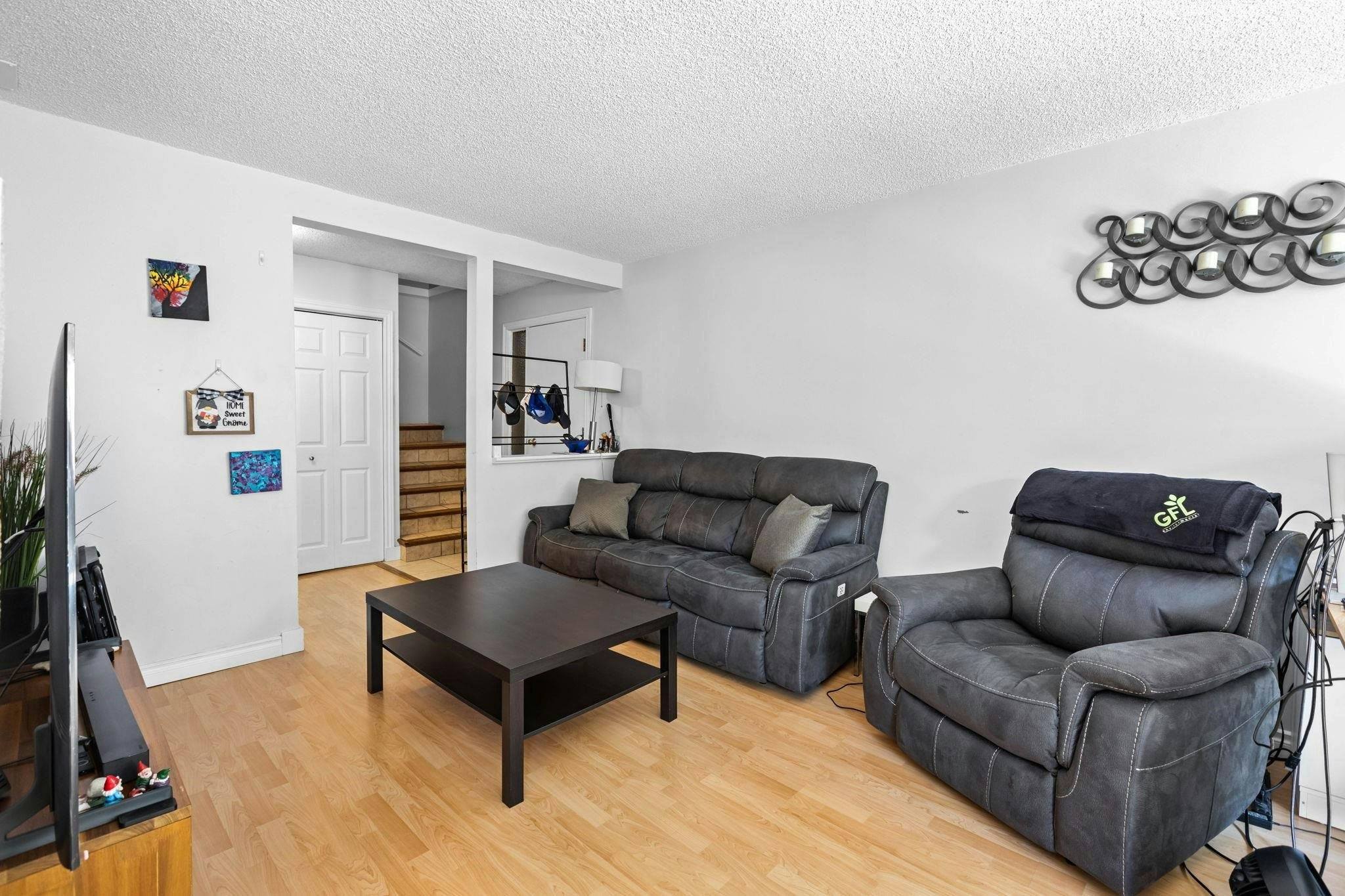 9010 Centaurus Circle, Burnaby, BC, V3J 1C2 - 13