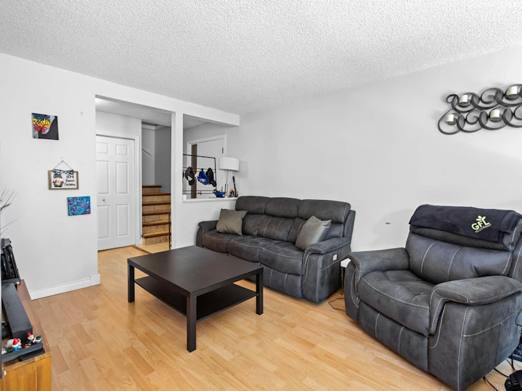 9010 Centaurus Circle, Burnaby, BC, V3J 1C2 - 13