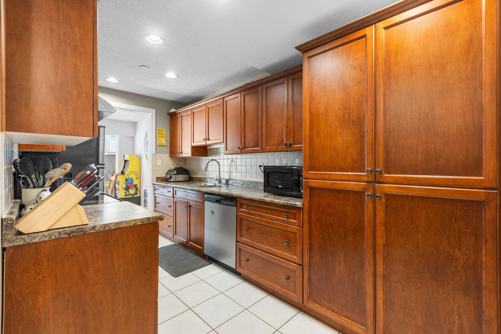 9010 Centaurus Circle, Burnaby, BC, V3J 1C2 - 19