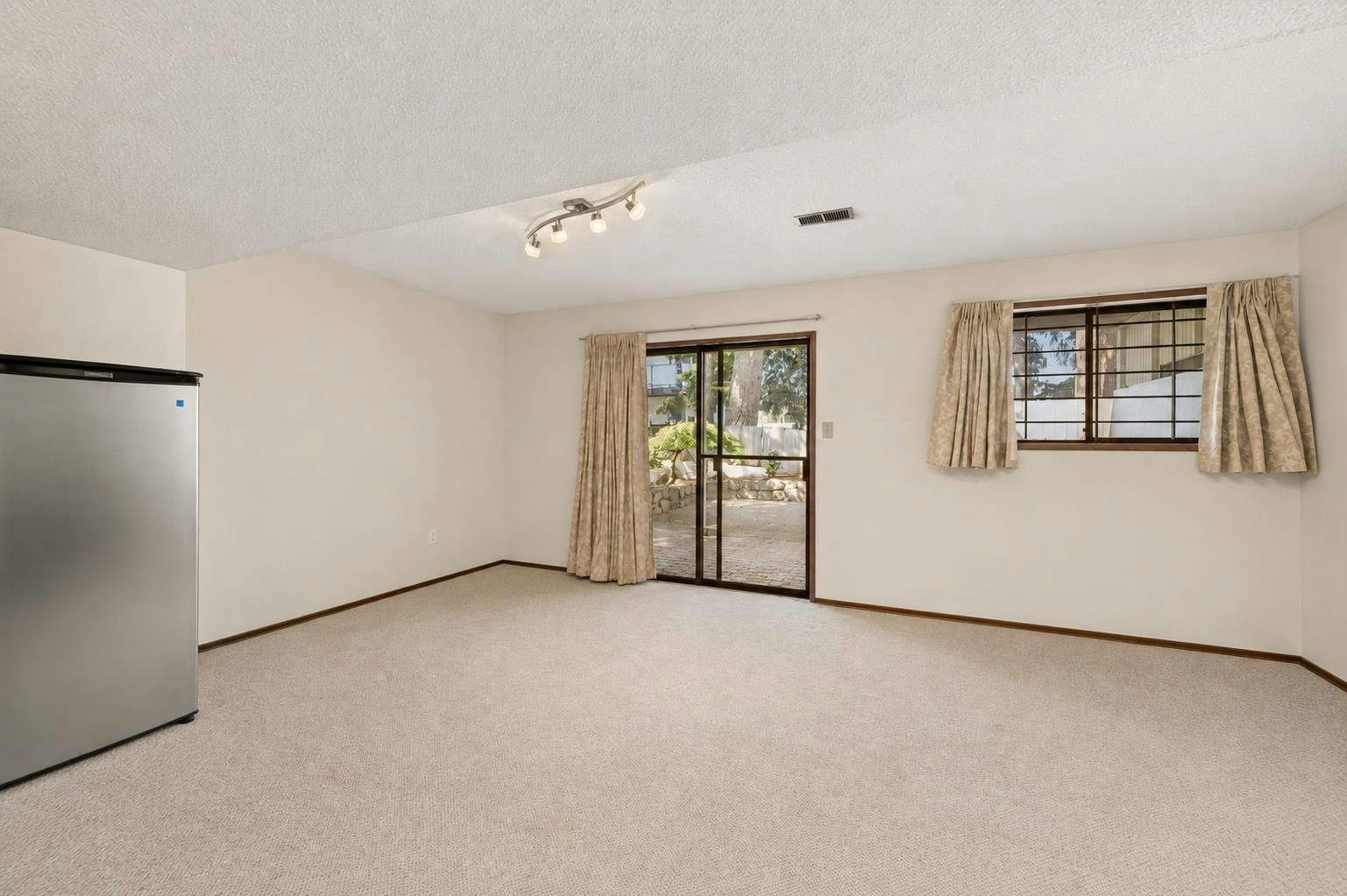 2177 Topaz Street, Abbotsford, BC, V2T 3W7 - 25
