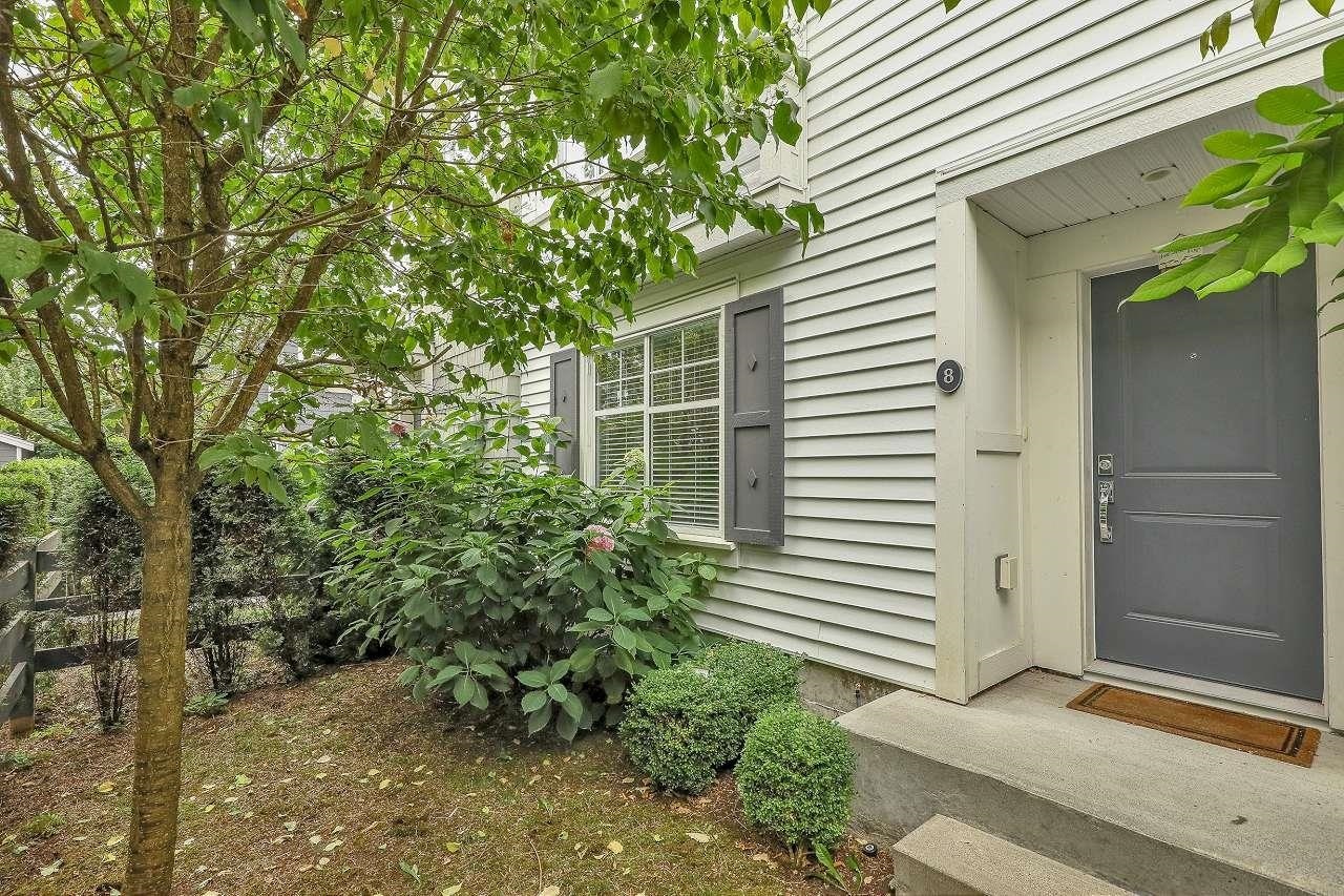 8-10433 158 Street - 3