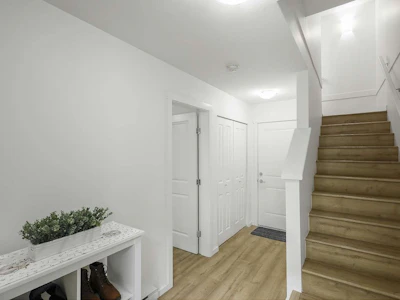 8-10433 158 Street - 4