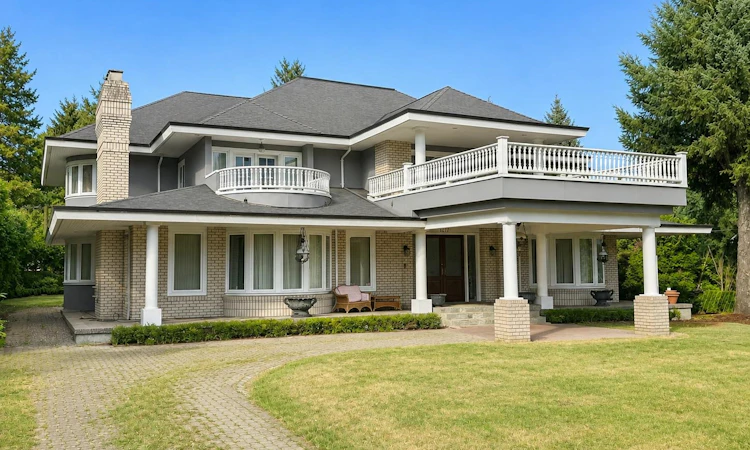 1277 W King Edward Avenue