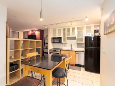 401-1225 Richards Street - 3