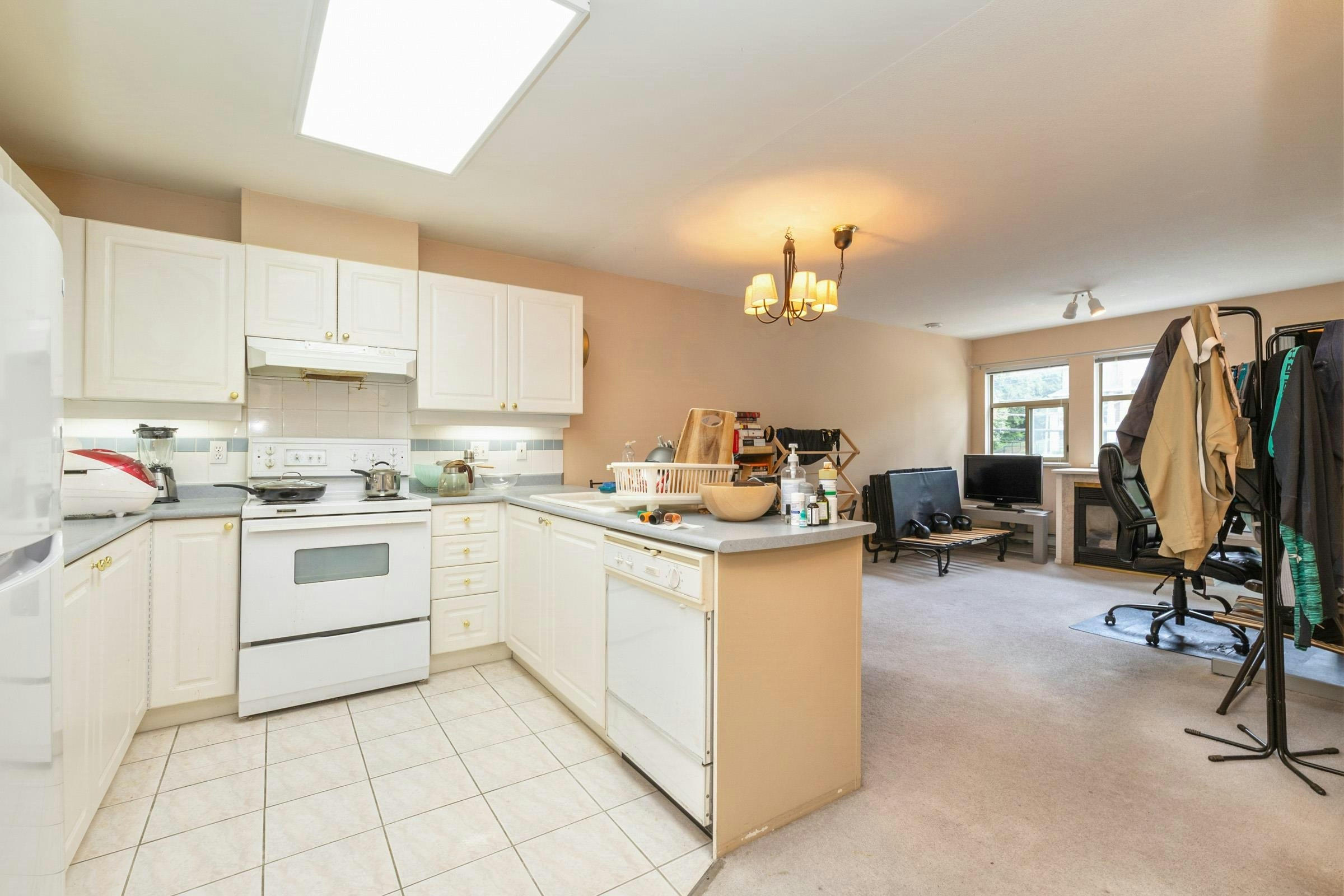 414-1591 Booth Avenue, Coquitlam, BC, V3K 1B7 - 11